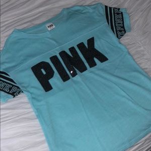 Light blue PINK t shirt with black sequin💎